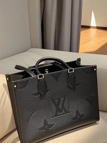 Click to view full screen Louis Vuitton OnTheGo MM M45595 Black photo review